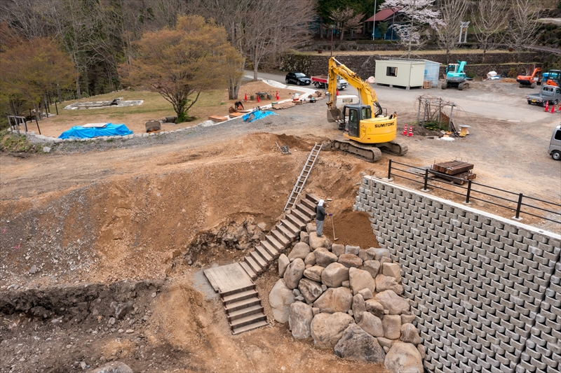 間知ブロック積工・玉石積工・型枠工なら岐阜県関市の株式会社鈴木建設